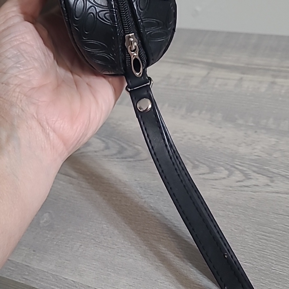 Oakley Black Zipper Glasses Case - Picture 3 of 3